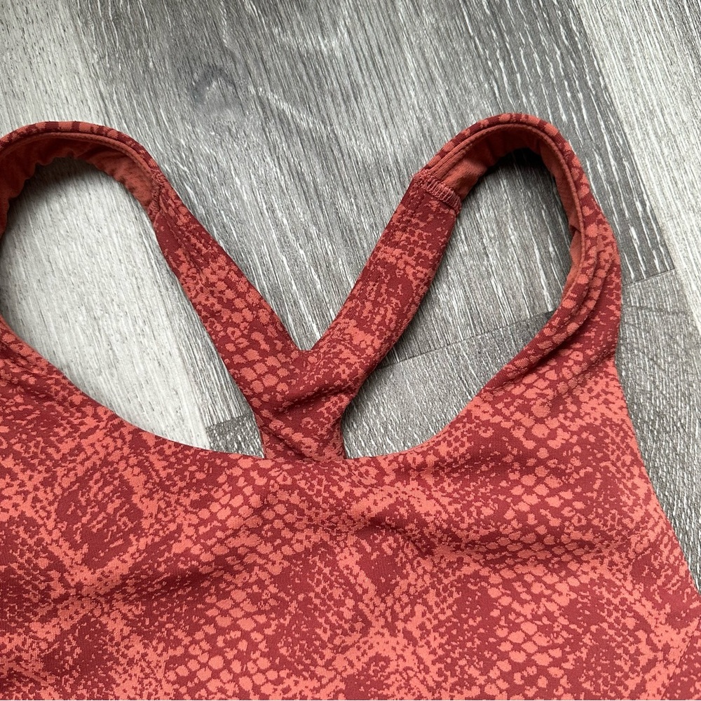 Athleta Ultimate Snake Bra View 5